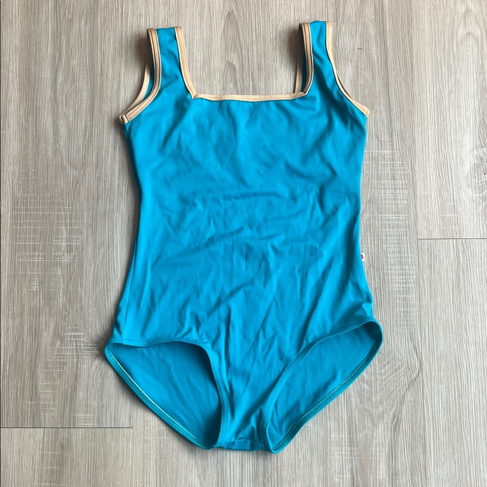 Yumiko leotard with tan trim